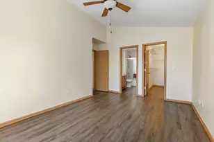 131 Silverstone Dr, Carpentersville, IL 60110 - Photo 23