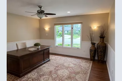 430 Waterford Drive, Willowbrook, IL 60527 - Photo 13