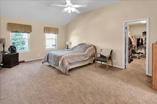150 N Kingsway Dr, Aurora, IL 60506 - Photo 27