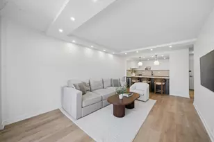 1560 N Sandburg Terrace, Chicago, IL 60610 - Photo 9