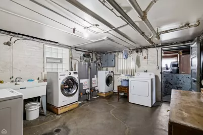 2211 W Cortez Street, Chicago, IL 60622 - Photo 25