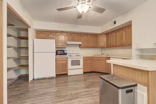 101 Caterpillar Dr, Joliet, IL 60436 - Photo 9
