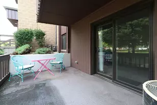 101 Caterpillar Dr, Joliet, IL 60436 - Photo 15