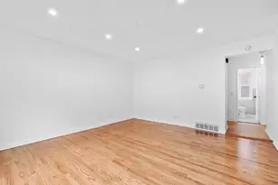4864 Carol St, Skokie, IL 60077 - Photo 5