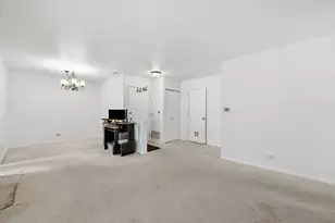 6224 Trinity Dr, Lisle, IL 60532 - Photo 7