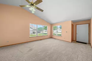 345B Warren St, Somonauk, IL 60552 - Photo 7