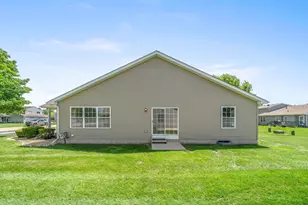 345B Warren St, Somonauk, IL 60552 - Photo 23