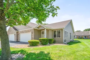 345B Warren St, Somonauk, IL 60552 - Photo 1