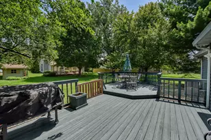606 Berkshire Ct, Oswego, IL 60543 - Photo 9