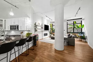 17 N Loomis St, Chicago, IL 60607 - Photo 9
