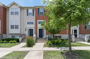 816 Brodhead Dr, Aurora, IL 60504 - Photo 1