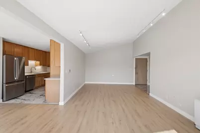 5251 Galitz Street #412, Skokie, IL 60077 - Photo 3
