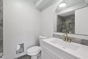 5251 Galitz St, Skokie, IL 60077 - Photo 13