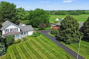 28548 S Cottage Grove Ave, Beecher, IL 60401 - Photo 1