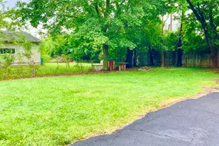 207 Village Rd, Hinsdale, IL 60521 - Photo 17
