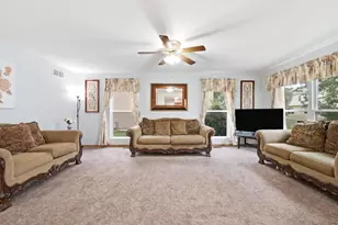 601 Greystone Ln, Bolingbrook, IL 60440 - Photo 17