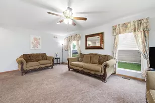 601 Greystone Ln, Bolingbrook, IL 60440 - Photo 19