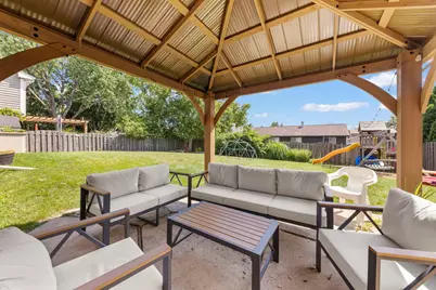 696 Farnham Lane, Wheaton, IL 60189 - Photo 23