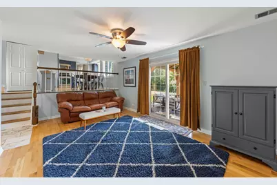 696 Farnham Lane, Wheaton, IL 60189 - Photo 11