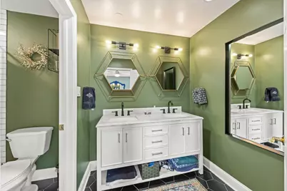 696 Farnham Lane, Wheaton, IL 60189 - Photo 15
