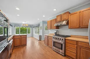 459 E Ridge Ave, Elmhurst, IL 60126 - Photo 9