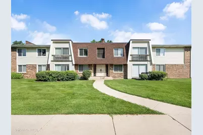 3018 Roberts Drive #8, Woodridge, IL 60517 - Photo 1