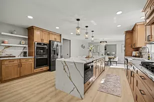 1504 Pfingsten Rd, Glenview, IL 60025 - Photo 7