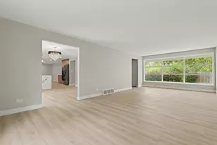 1504 Pfingsten Rd, Glenview, IL 60025 - Photo 11