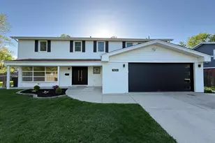 1504 Pfingsten Rd, Glenview, IL 60025 - Photo 1