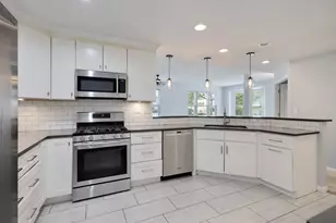1151 Georgetown Way, Vernon Hills, IL 60061 - Photo 7