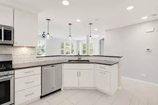 1151 Georgetown Way, Vernon Hills, IL 60061 - Photo 9