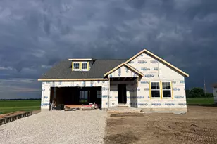 1850 Sycamore St, Peru, IL 61354 - Photo 1
