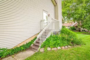 4685 High Point Dr, Rockford, IL 61114 - Photo 5