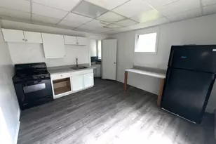 1219 Crosby St, Rockford, IL 61107 - Photo 5