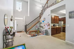 512 S Jade Ln, Round Lake, IL 60073 - Photo 5