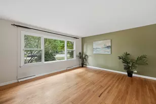 742 E Baldwin Rd, Palatine, IL 60074 - Photo 3