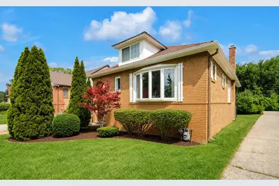 655 Albert Street, Elmhurst, IL 60126 - Photo 1