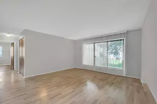 1538 Springview Ct, Wheeling, IL 60090 - Photo 7
