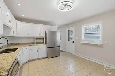 410 S Chicago Street, Rossville, IL 60963 - Photo 9