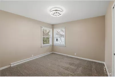 410 S Chicago Street, Rossville, IL 60963 - Photo 11