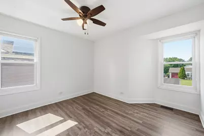 1885 Eastman Lane, Hanover Park, IL 60133 - Photo 19