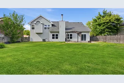 1885 Eastman Lane, Hanover Park, IL 60133 - Photo 27