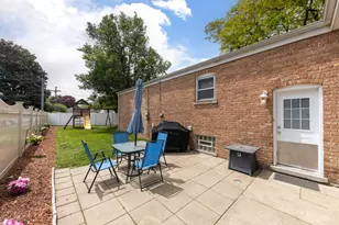 4216 Kathleen Ln, Oak Lawn, IL 60453 - Photo 23