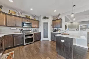 2035 Brook Stone Dr, Bourbonnais, IL 60914 - Photo 9