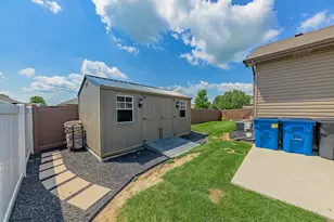 2035 Brook Stone Dr, Bourbonnais, IL 60914 - Photo 19