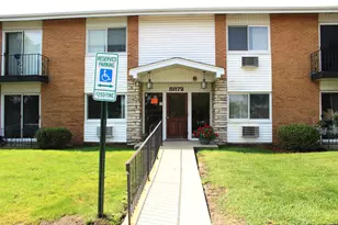8872 Jody Ln, Des Plaines, IL 60016 - Photo 1