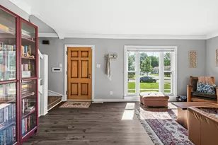 17646 State Line Ave, Lansing, IL 60438 - Photo 5