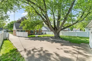 9 N Waverly Pl, Mount Prospect, IL 60056 - Photo 29