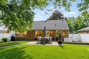 9 N Waverly Pl, Mount Prospect, IL 60056 - Photo 27