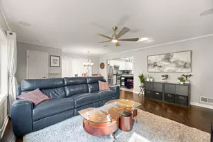 9 N Waverly Pl, Mount Prospect, IL 60056 - Photo 11